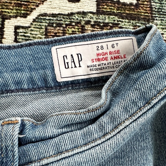 GAP High Stride Wide-Leg Ankle Jeans 6T - Picture 6 of 7